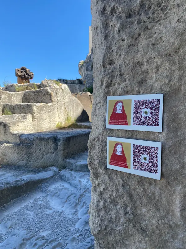 Alix, visite interactive du château des Baux