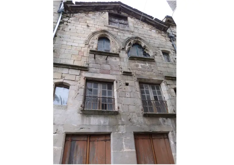 MAISON DITE GOTHIQUE A VILLEFORT