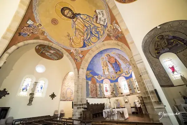 Visite de l'Eglise St Martial au village de Lagarde - Fresques de N. GRESCHNY