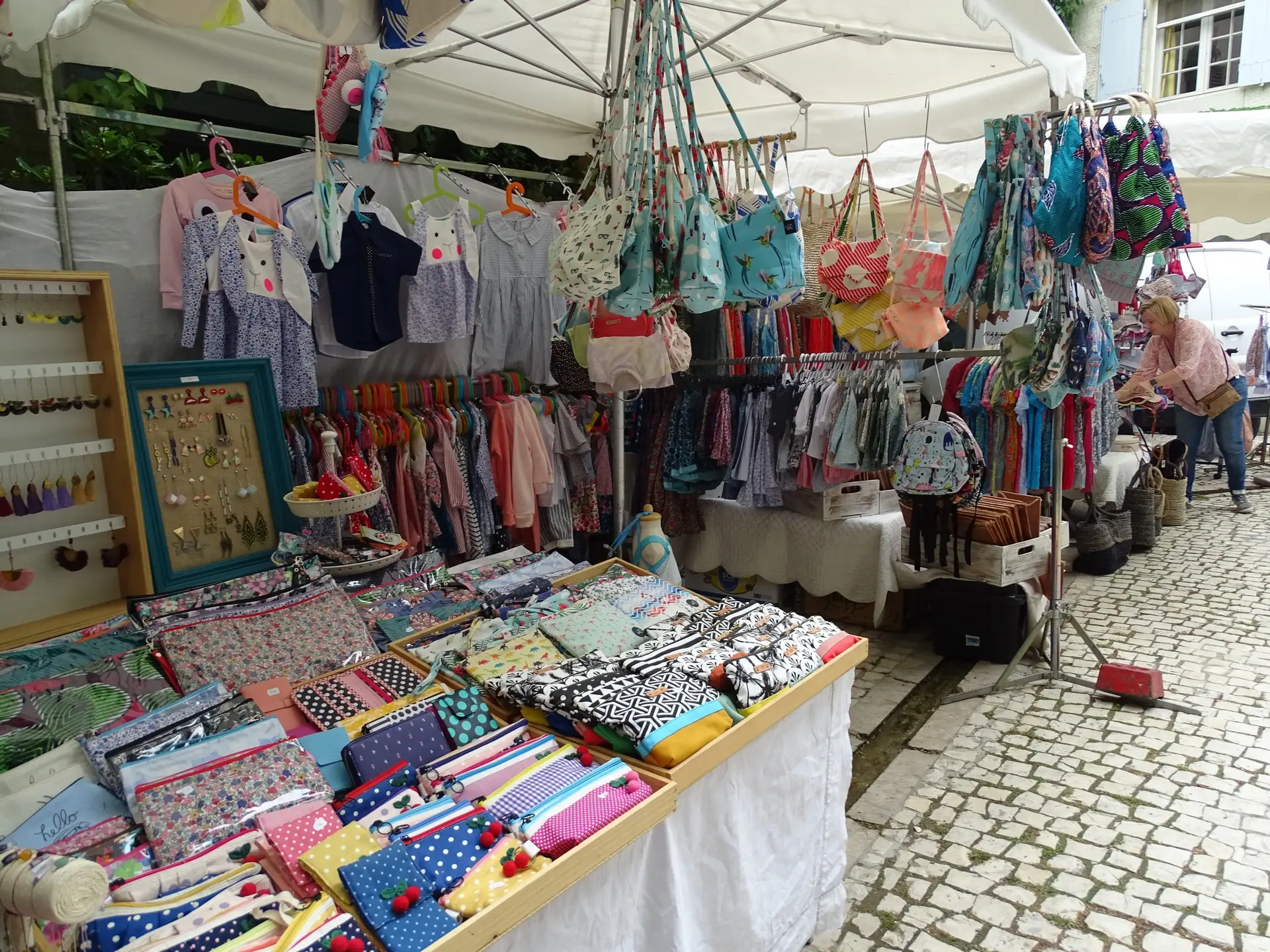 Grand Marché Provençal hebdomadaire