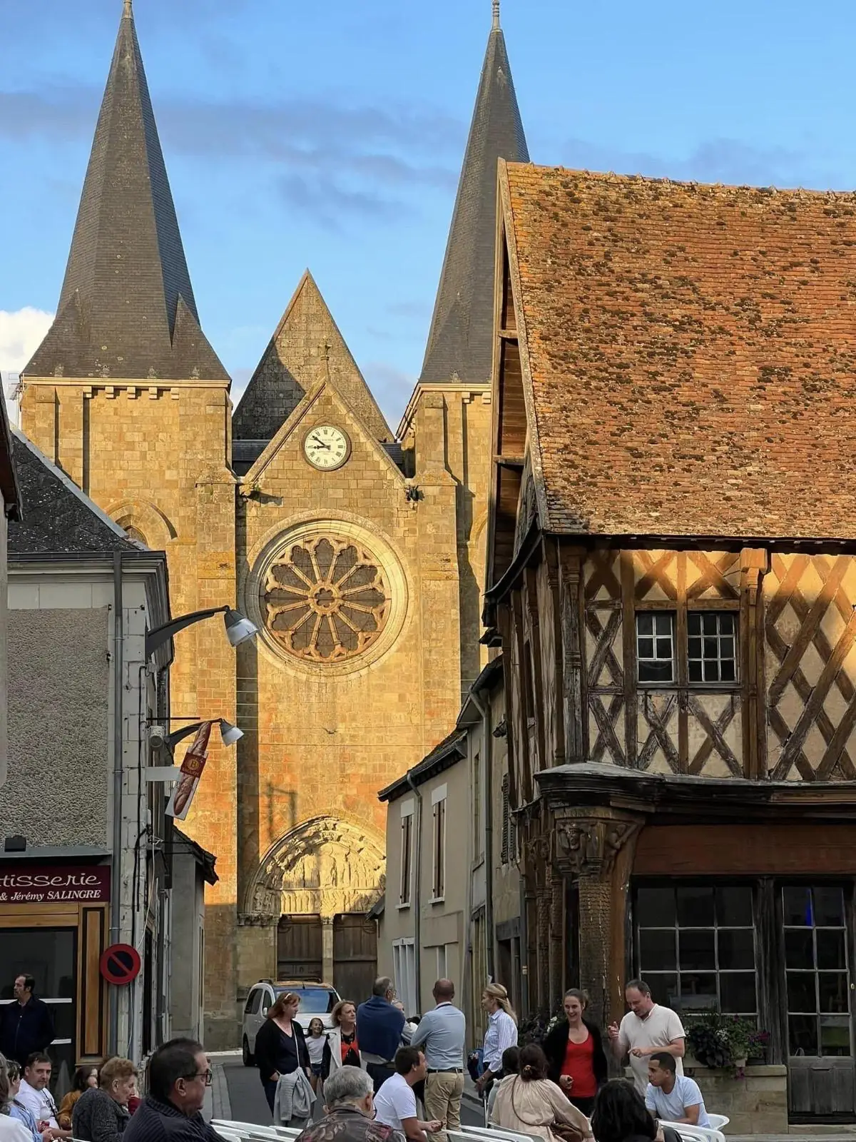 Découverte de la cité médiévale