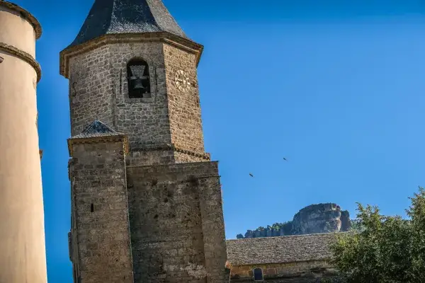 Eglise-abbatiale St Pierre de Nant