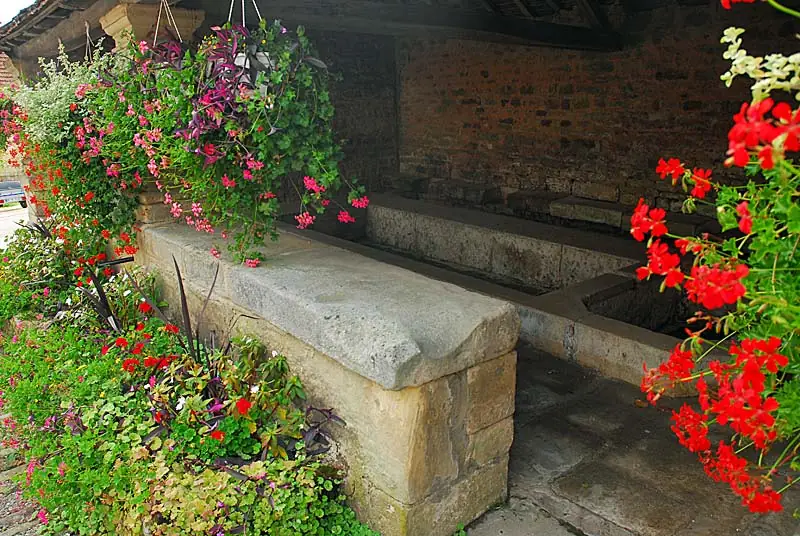 Lavoir de la Vieille Eglise de Fayl-Billot