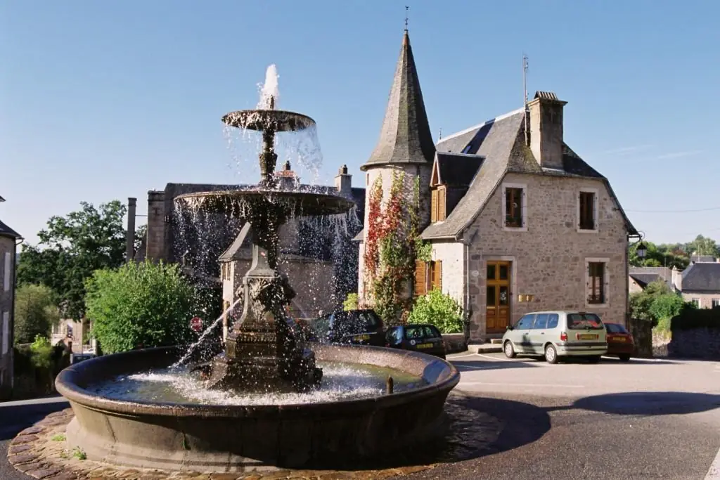 C. Fontaine des marchands de vin
