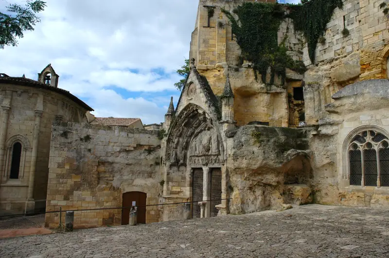 Eglise monolithe de Saint-Emilion
