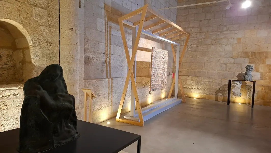 Exposition Parallèle(s). Arthous racontée par l'Art
