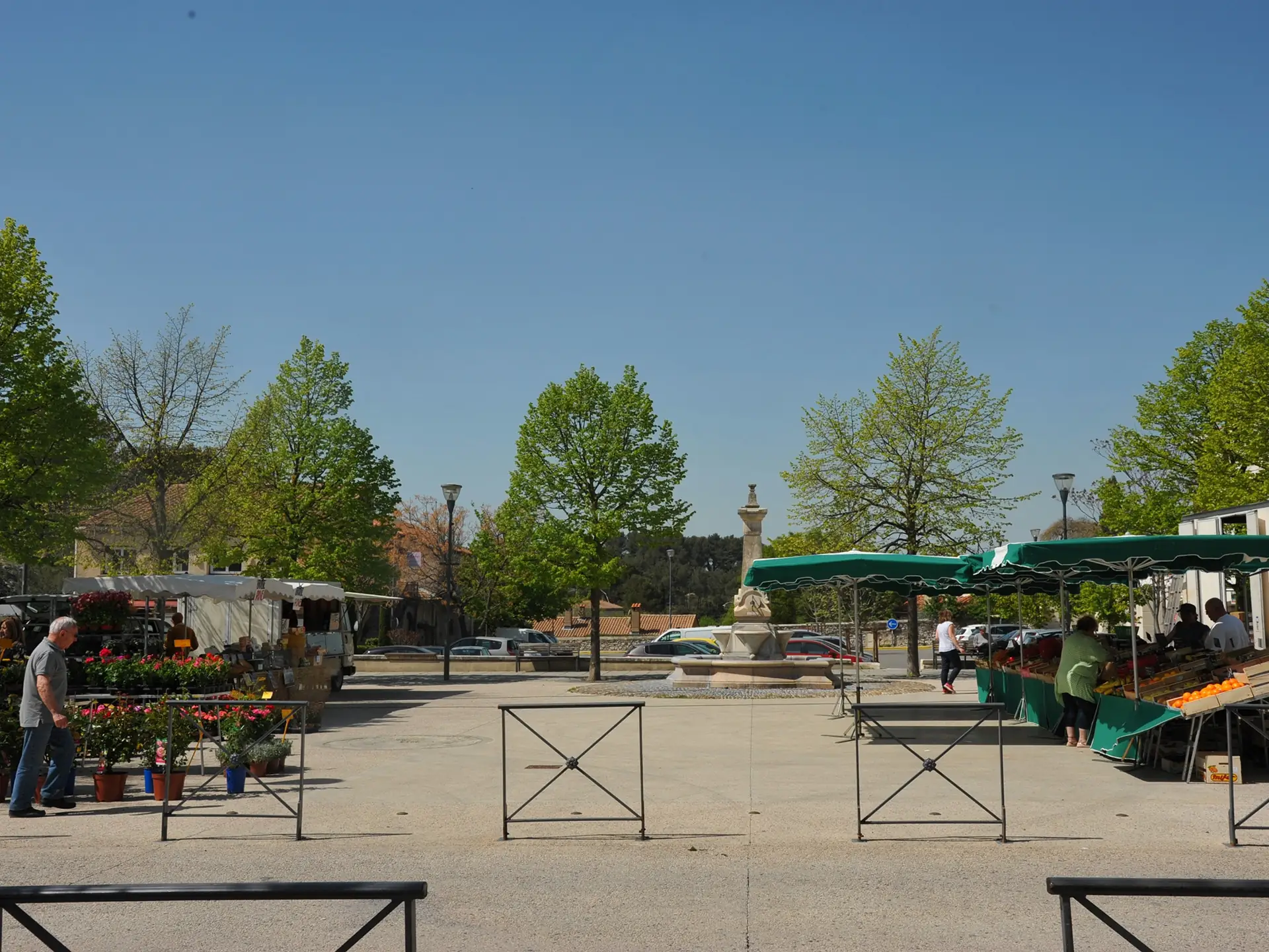 Marché de Bouc Bel Air