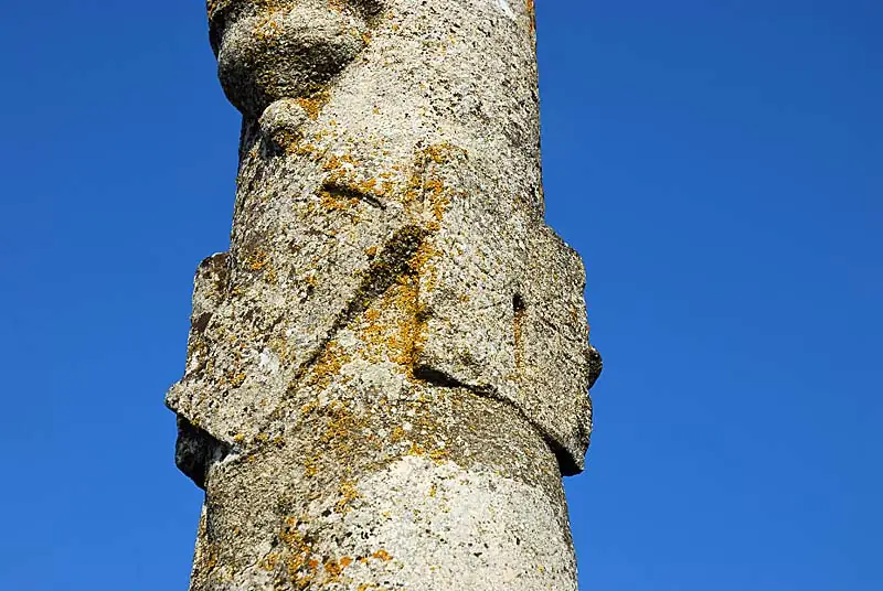 Croix route de Bassoncourt