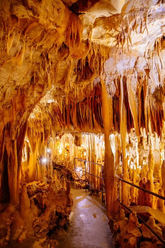Grotte de Villars