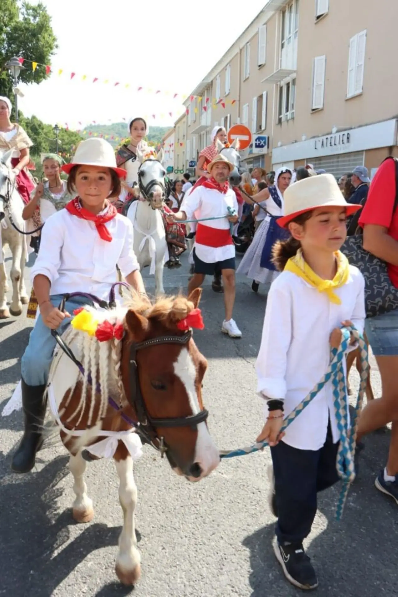 Messe, cavalcade et vente du Gaillardet de la Saint Laurent