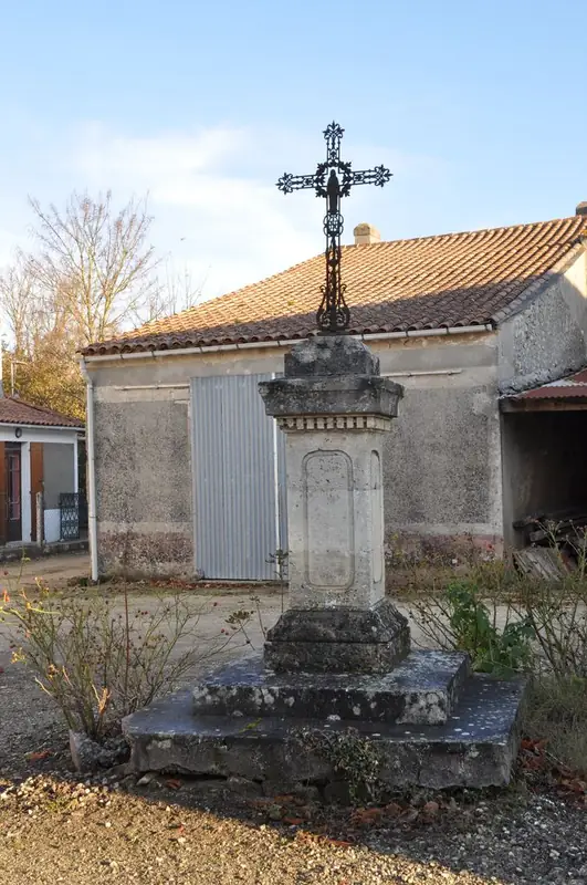 Croix et calvaires de Bégadan