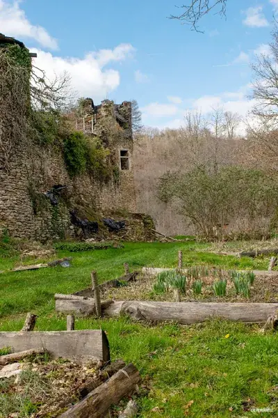 Site historique et archéologique de Jalenques