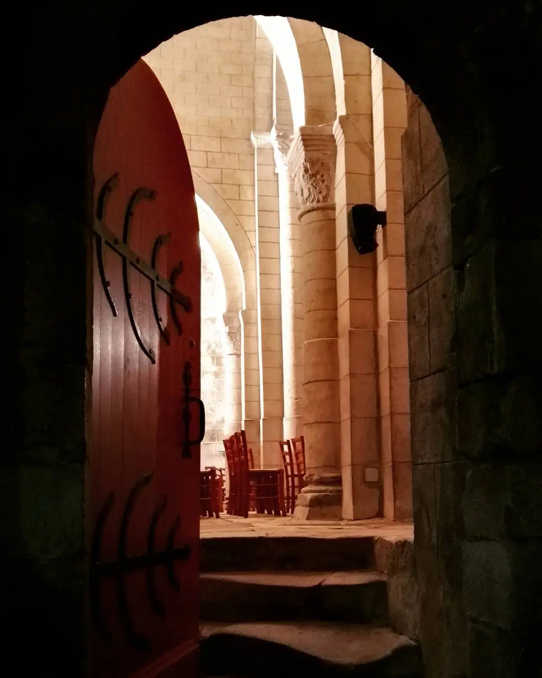 Eglise Saint-Hilarion et crypte