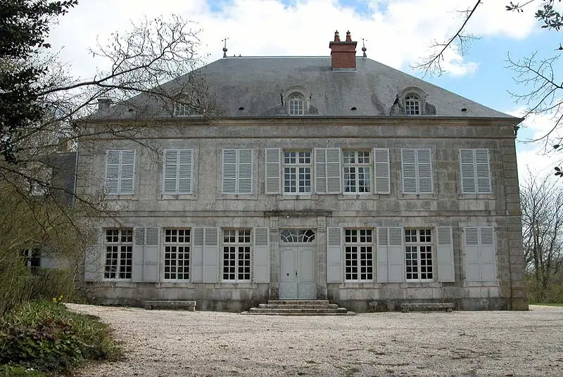 Château XVIIIe siècle de Chatoillenot