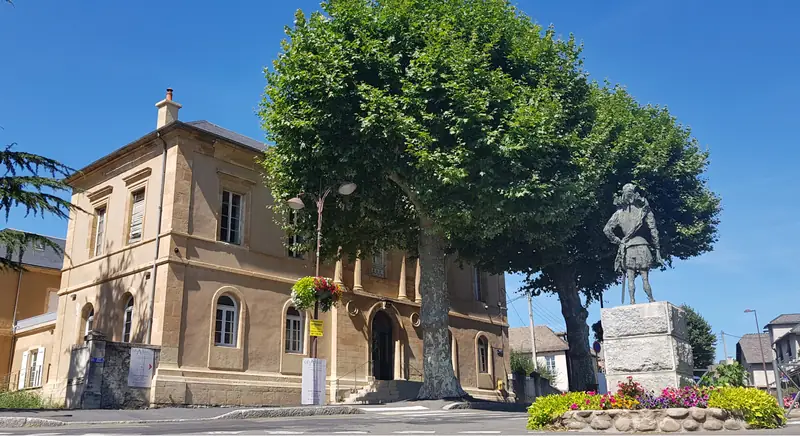 ANCIEN TRIBUNAL DE MARVEJOLS