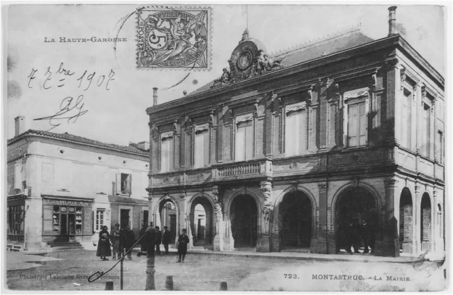 LA MAIRIE ET SA PLACE