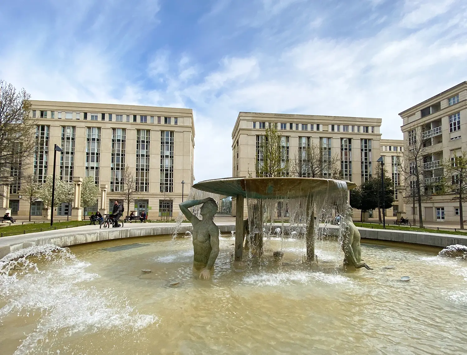PLACE DE THESSALIE
