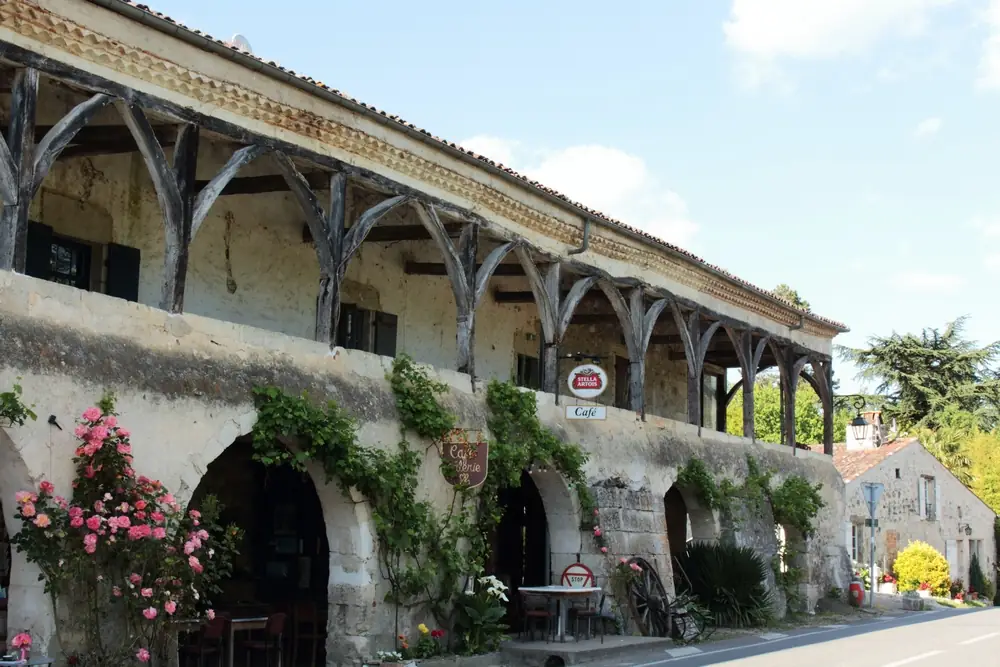 Village de Poudenas