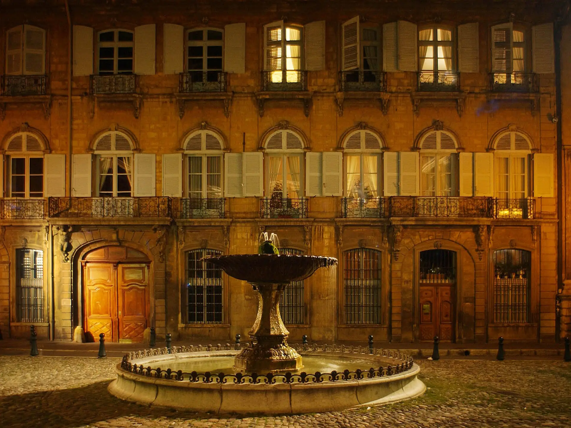 La place d'Albertas