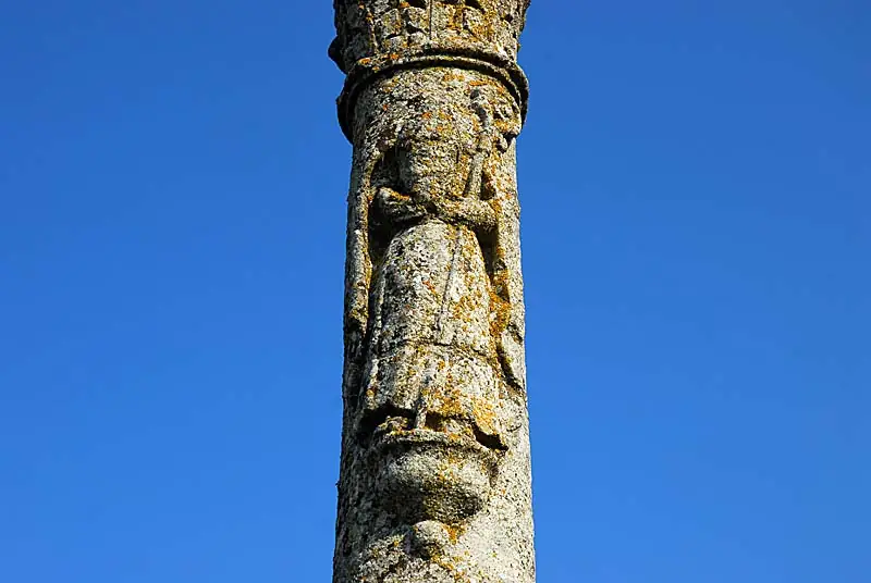 Croix route de Bassoncourt