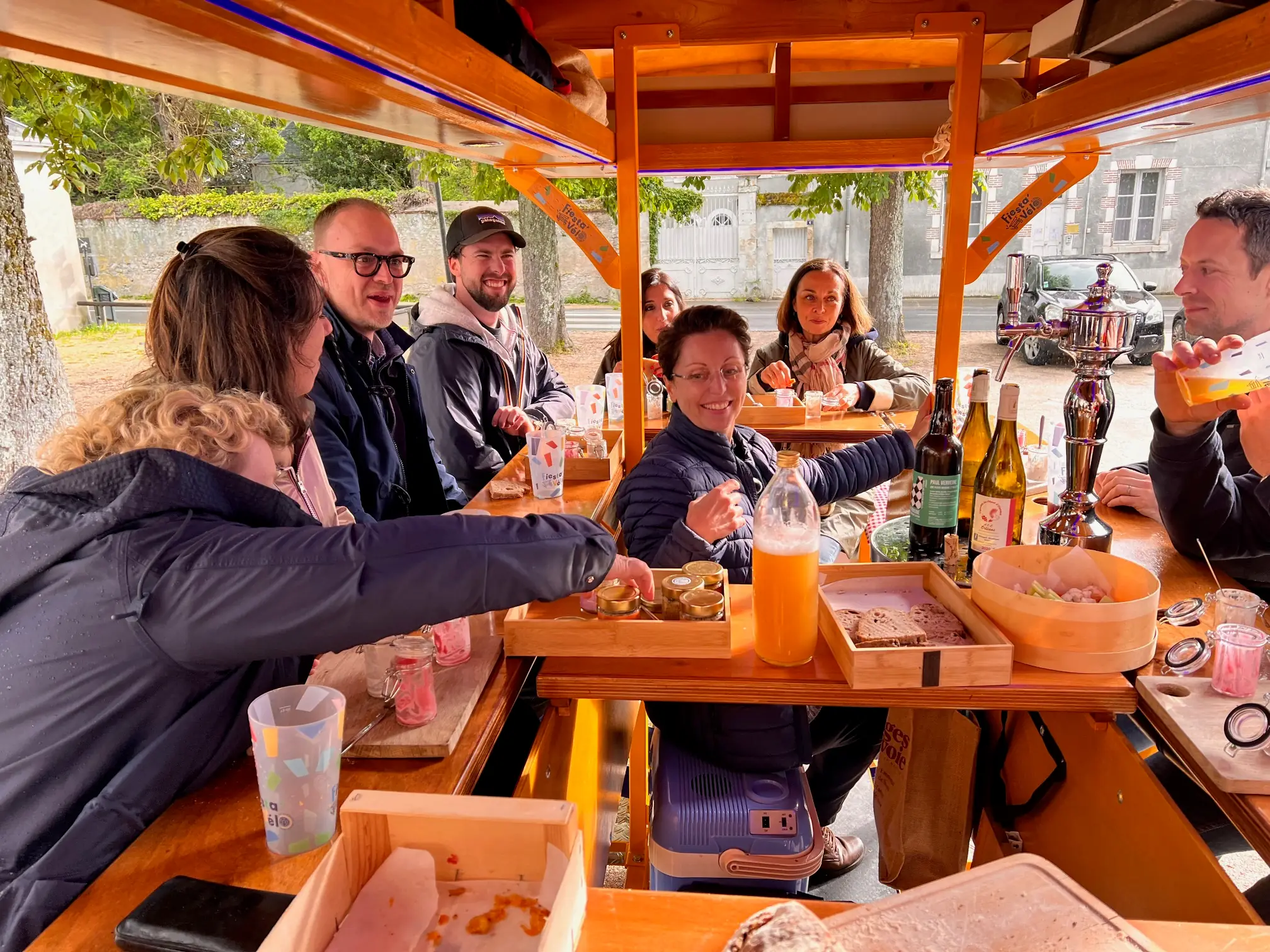 GUINGUETTE MOBILE A VELO