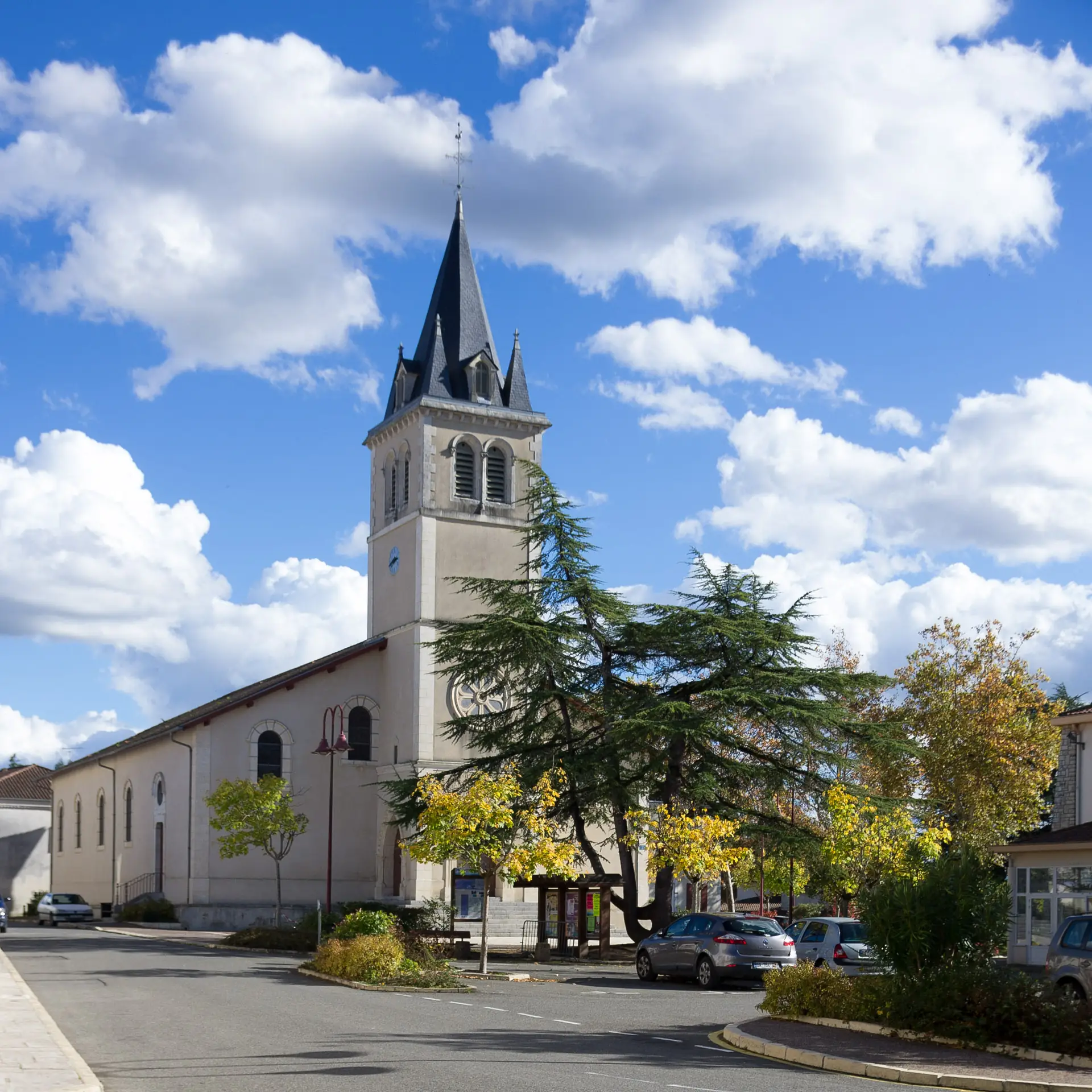 Eglise Saint Pierre et Saint Paul de Habas