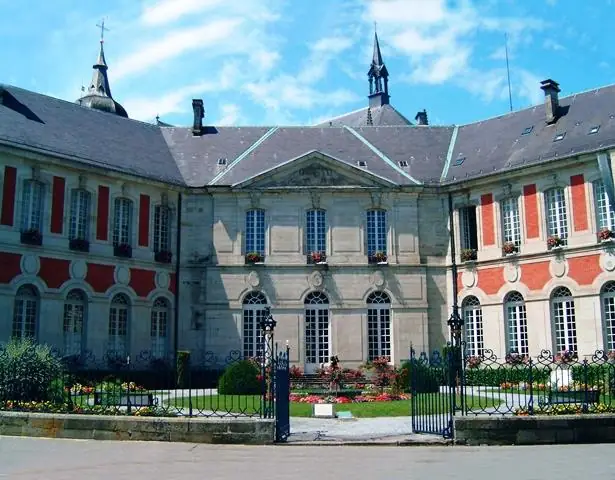 Le palais abbatial