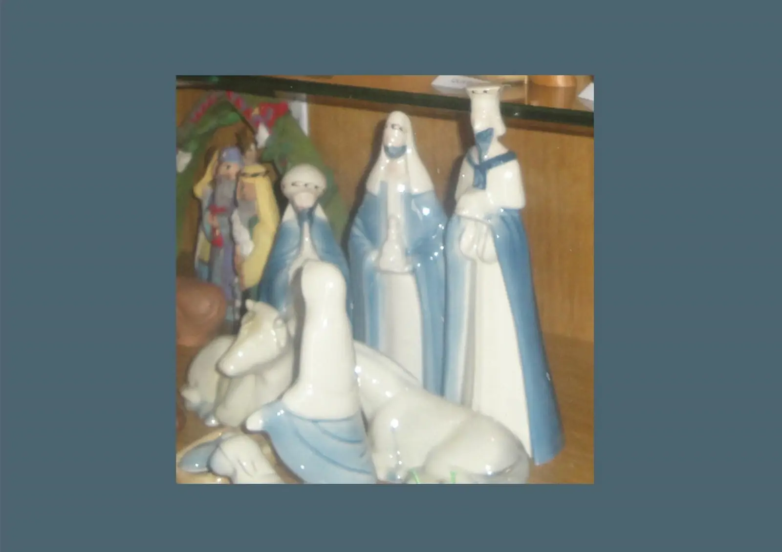 Exposition de mini crêches