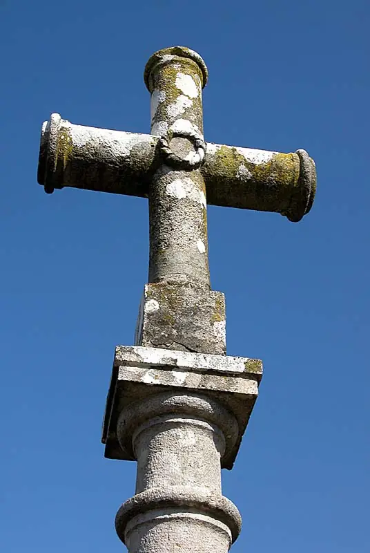 Croix de Saint-Broingt-le-Bois (3)