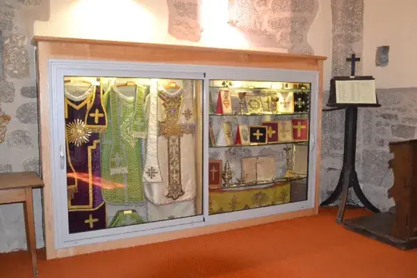 Eglise du XIIème siècle à Bes Bédène