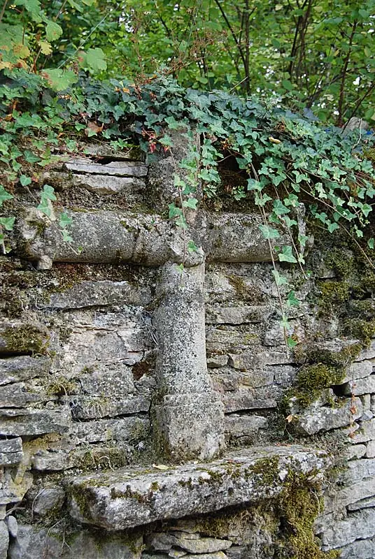 Croix XVIIIe siècle de Montsaugeon