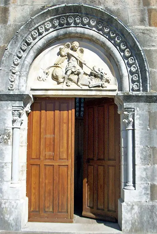 Eglise Saint-Michel de Courcelles-Val-d'Esnoms