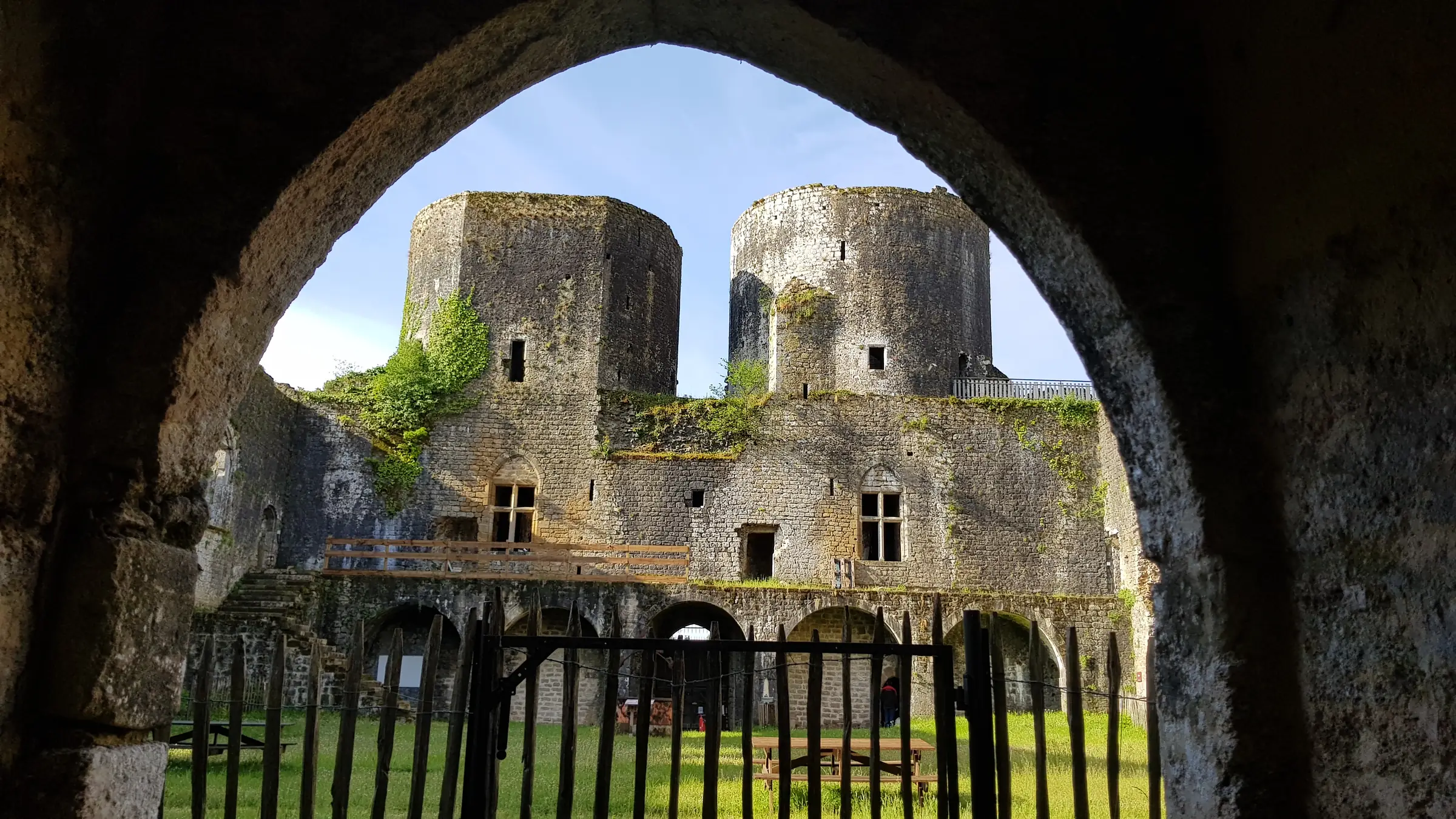 Château de Villandraut