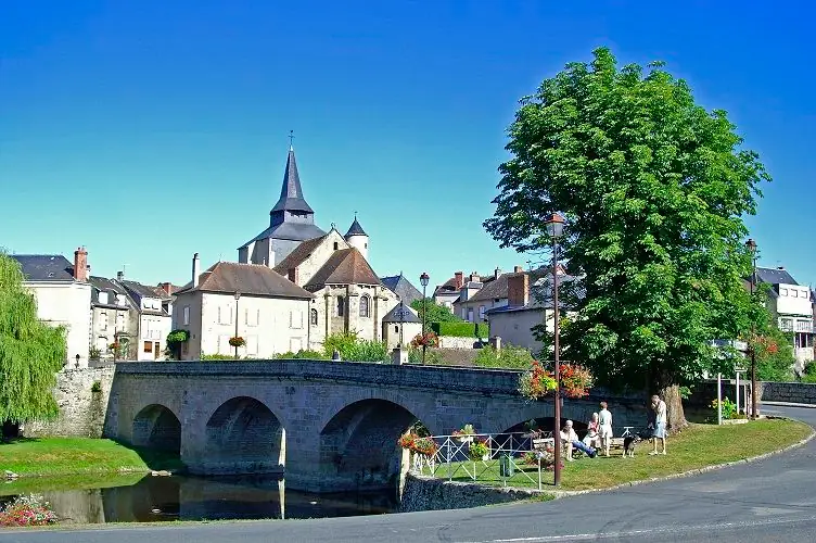 Eglise Saint Pierre Es Liens - La Celle Dunoise