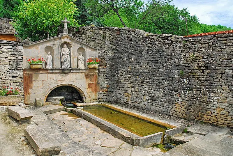 La fontaine Sainte-Marie de Cohons