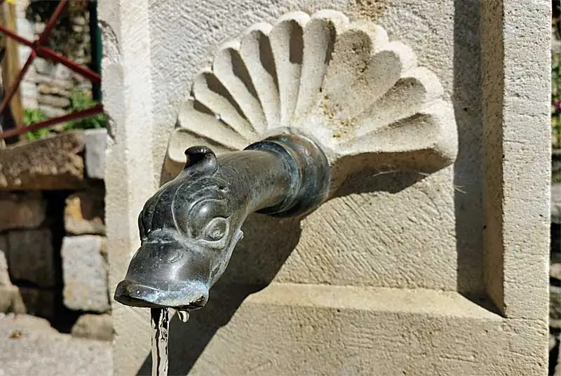 Fontaine du Centre à Orcevaux