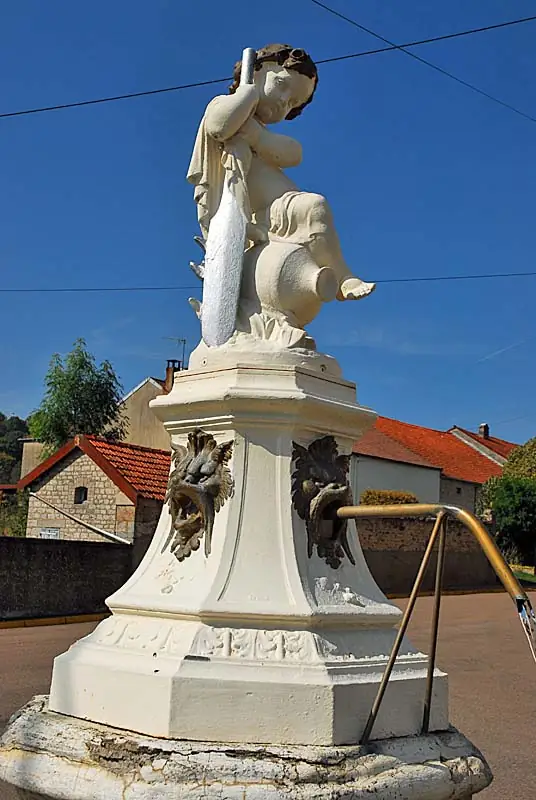 Fontaine à l'enfant de Chauffourt