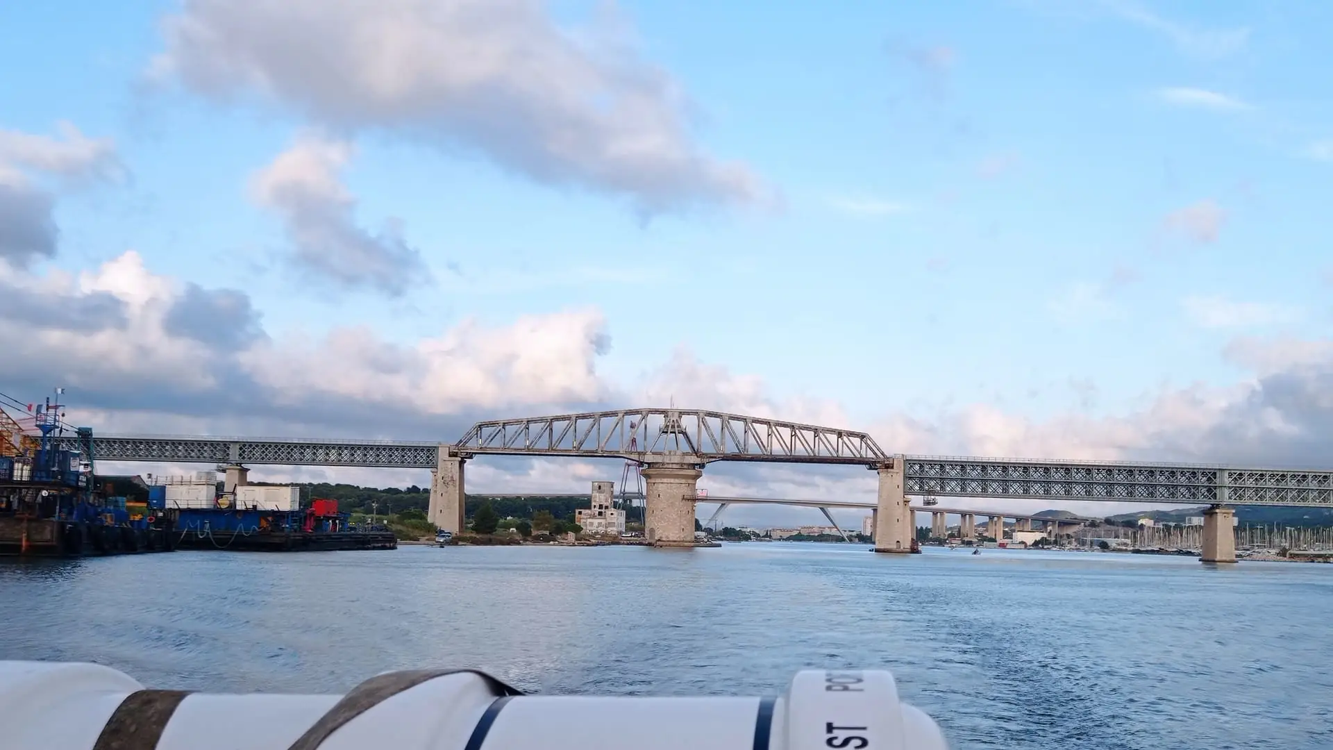 Viaduc ferroviaire de Caronte