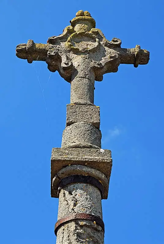 Croix des Groseilliers à Peigney