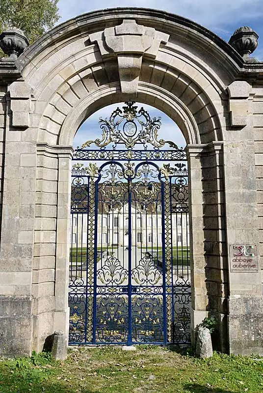 La grille Jean Lamour de l'abbaye d'Auberive