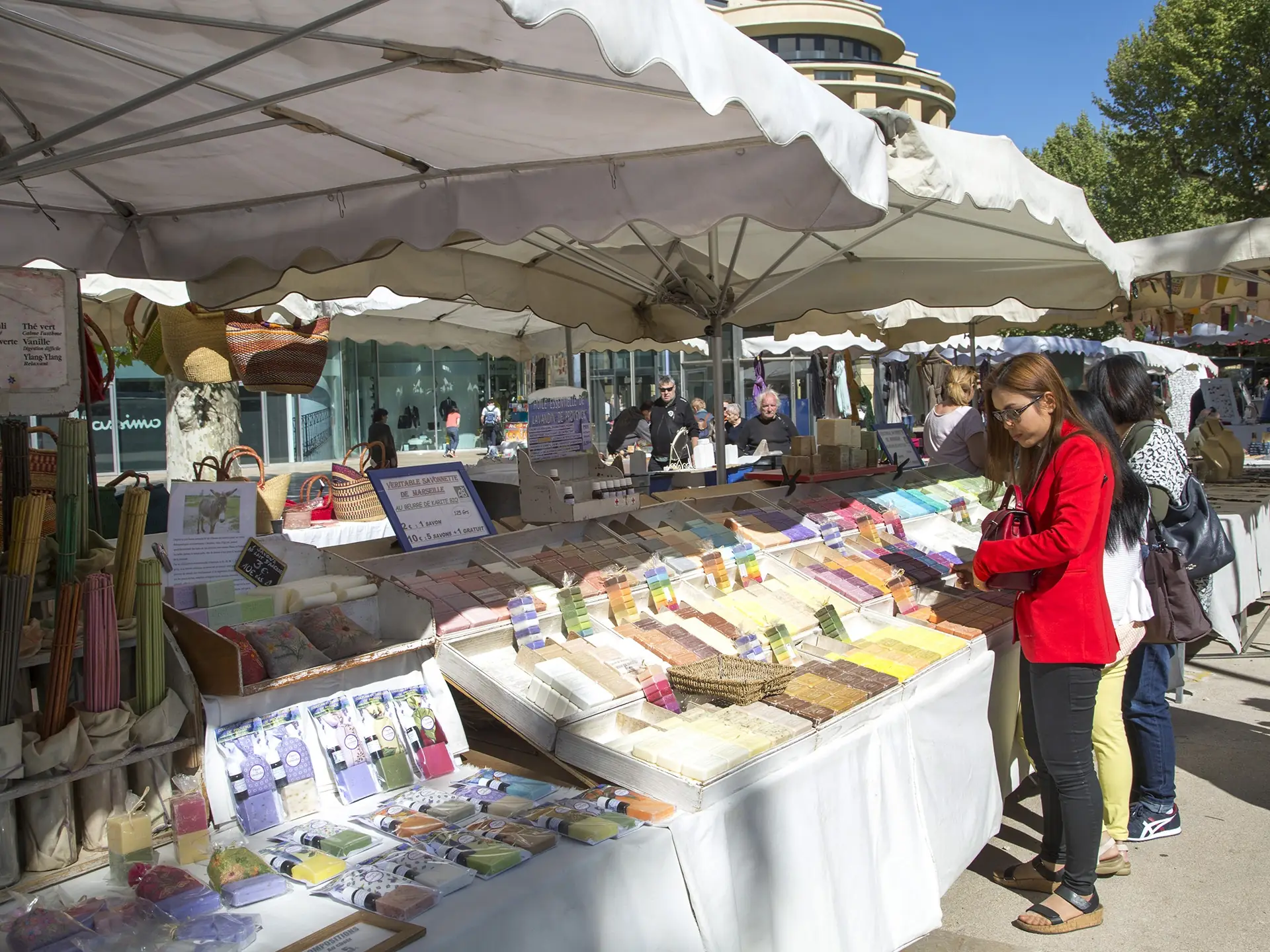 Le grand marché - Textile, artisanat, brocante