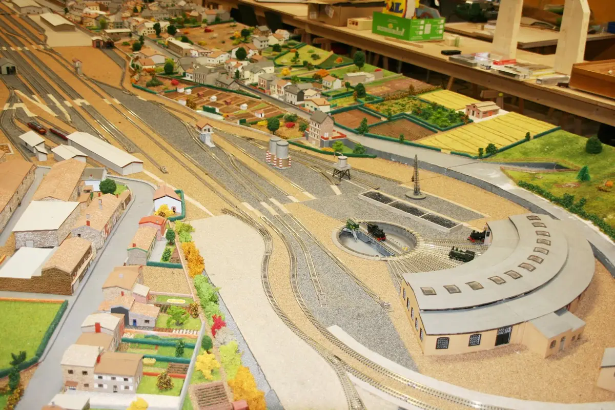 Maquette Ferroviaire Animée