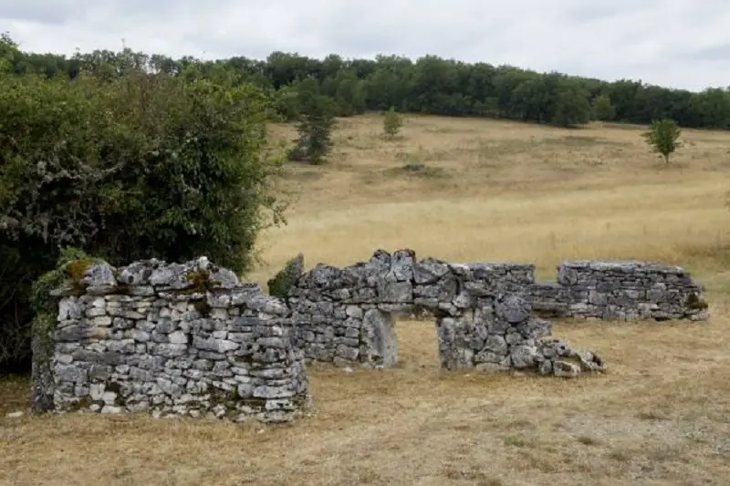 Stage découverte : construction pierre sèches à l'écomusée de Cuzals