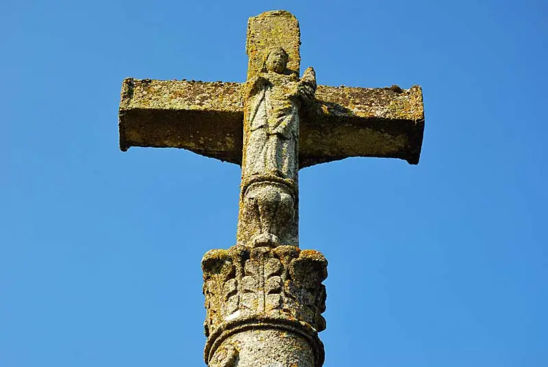 Croix route de Bassoncourt