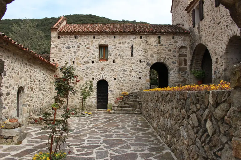 PRIEURE SANTA MARIA DEL VILAR