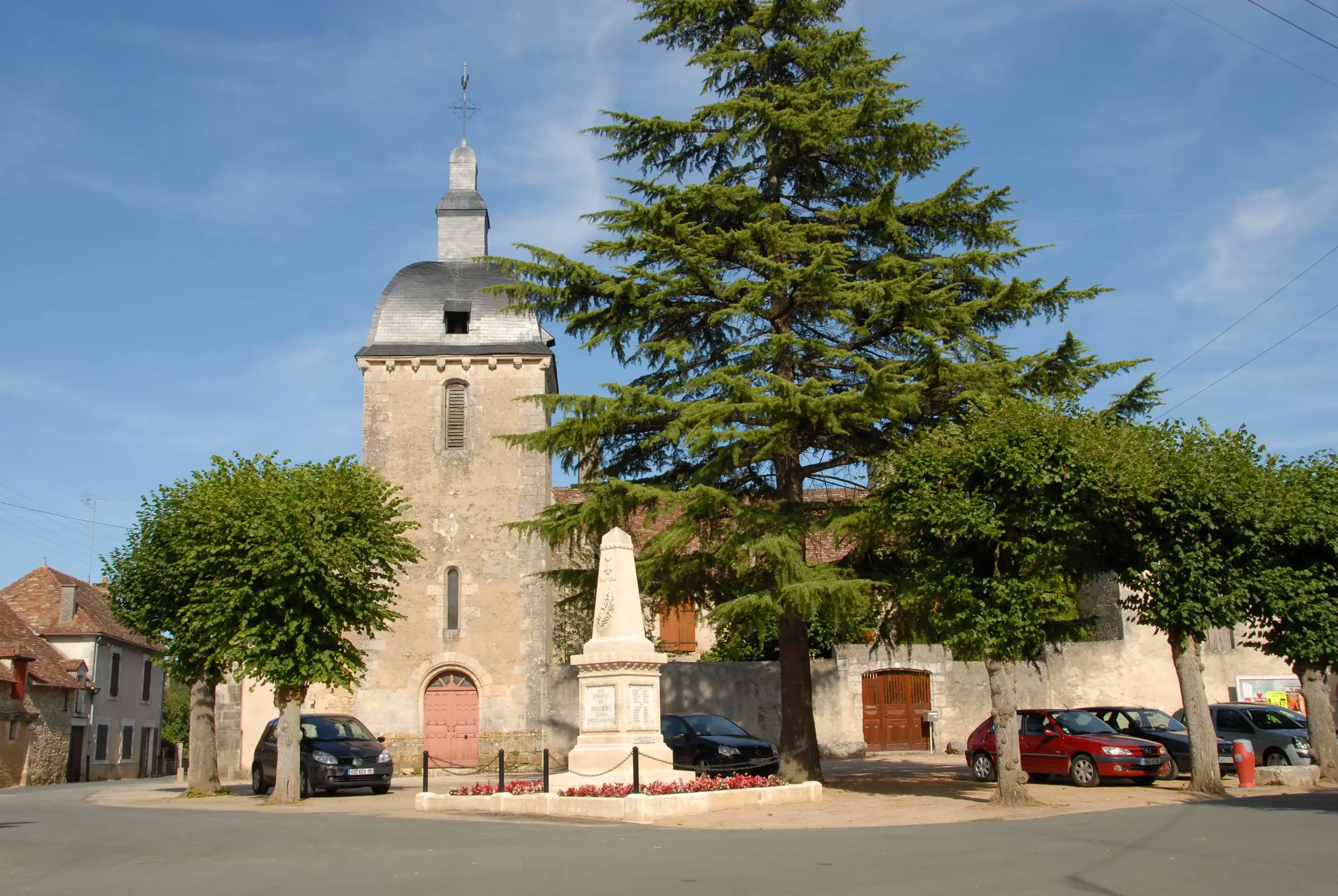 Église Saint-Hilaire et presbytère
