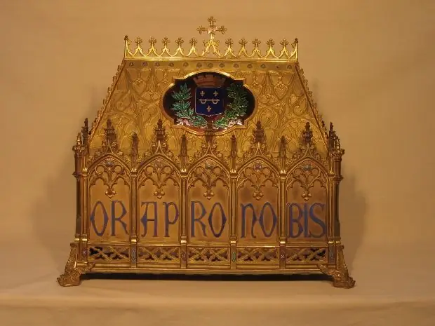 Collégiale romane de Saint-Léonard de Noblat inscrite au patrimoine mondial de l'UNESCO