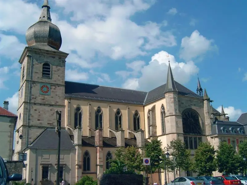 L'église abbatiale Saint-Pierre
