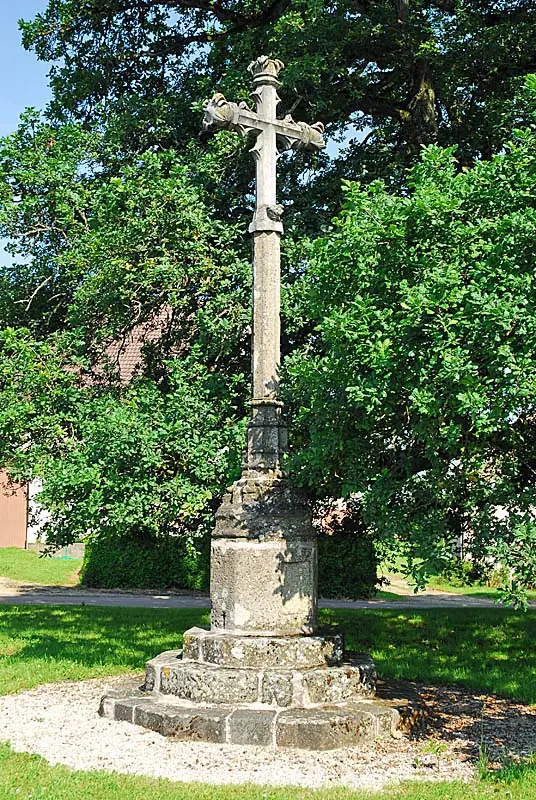 Croix de Montlandon (1)