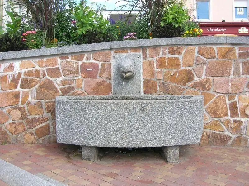 Fontaine - Pisciculture artificielle